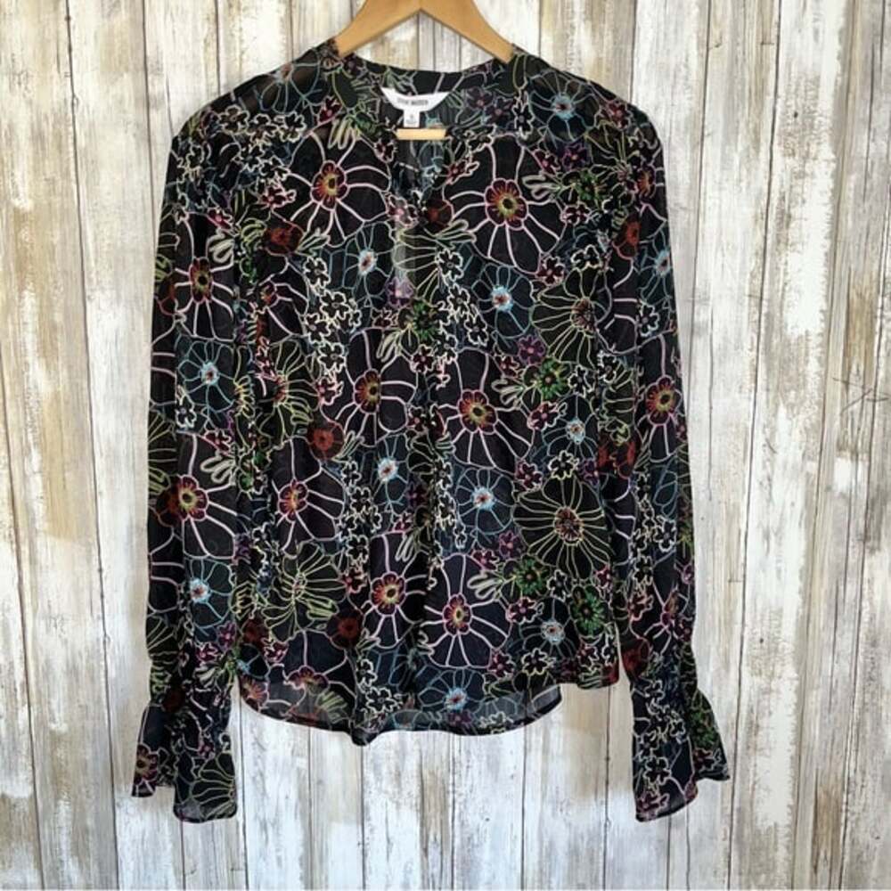 NWT Steve Madden Cameila Black Sheer Floral Button Blouse - Picture 2 of 6